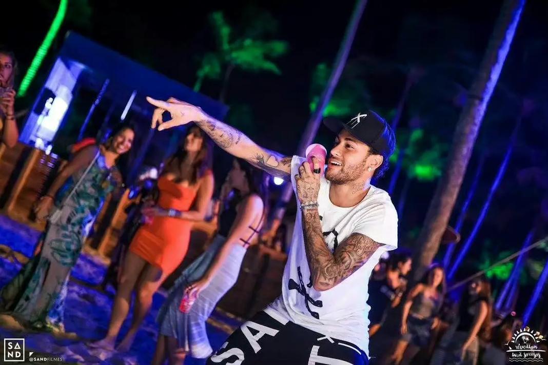 篮球火箭队长发声：我们不会停止前进