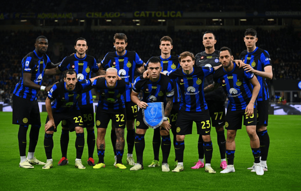 记者：阿芳和伊藤洋辉预计12月复出，穆西亚拉则需要更长时间